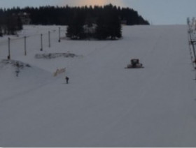 Obraz podglądu z kamery internetowej Ski resort Pec pod Sněžkou - ski slope Javor